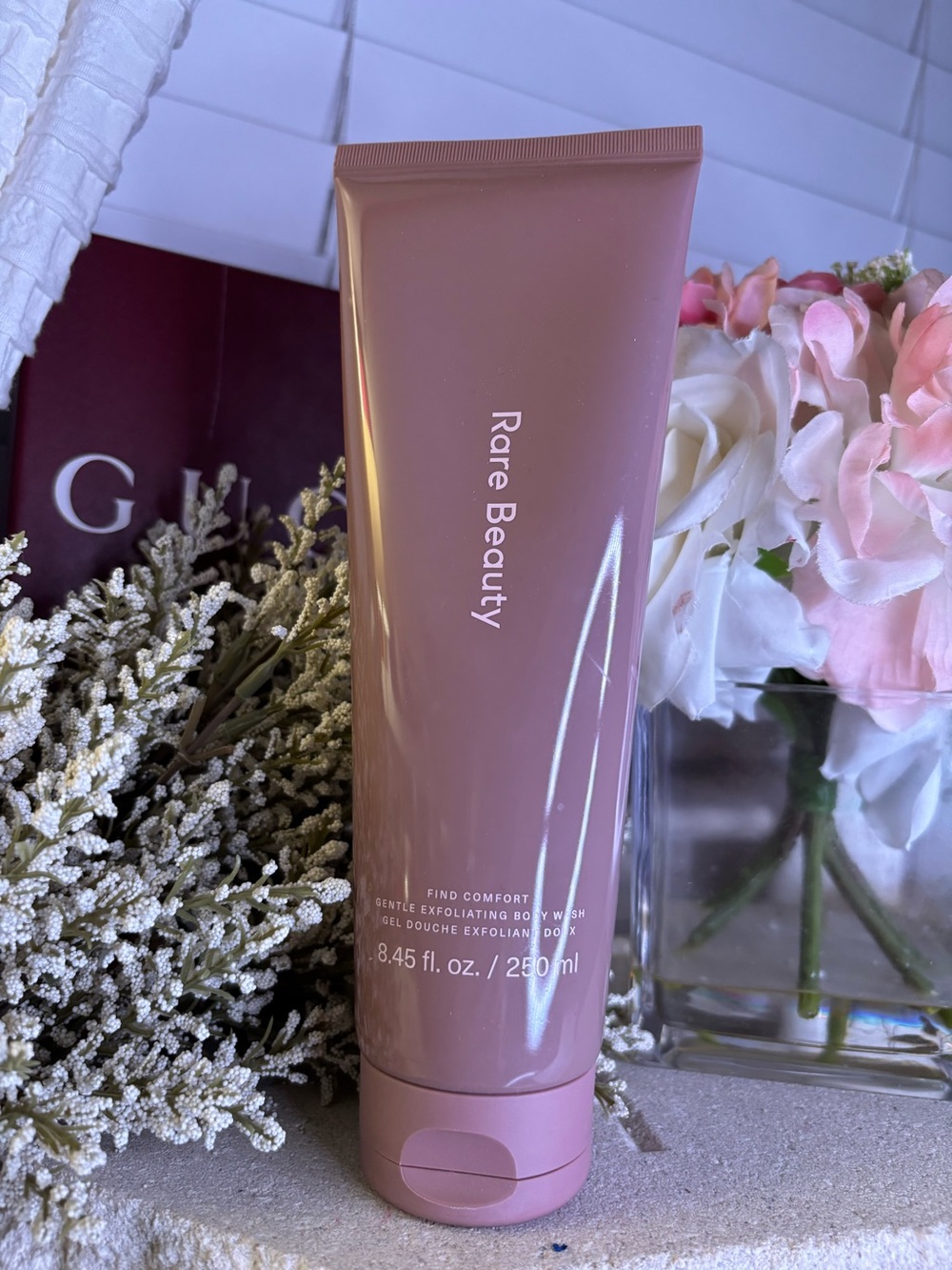 New & Seal - Rare Beauty - Gentle Exfoliating Body Wash